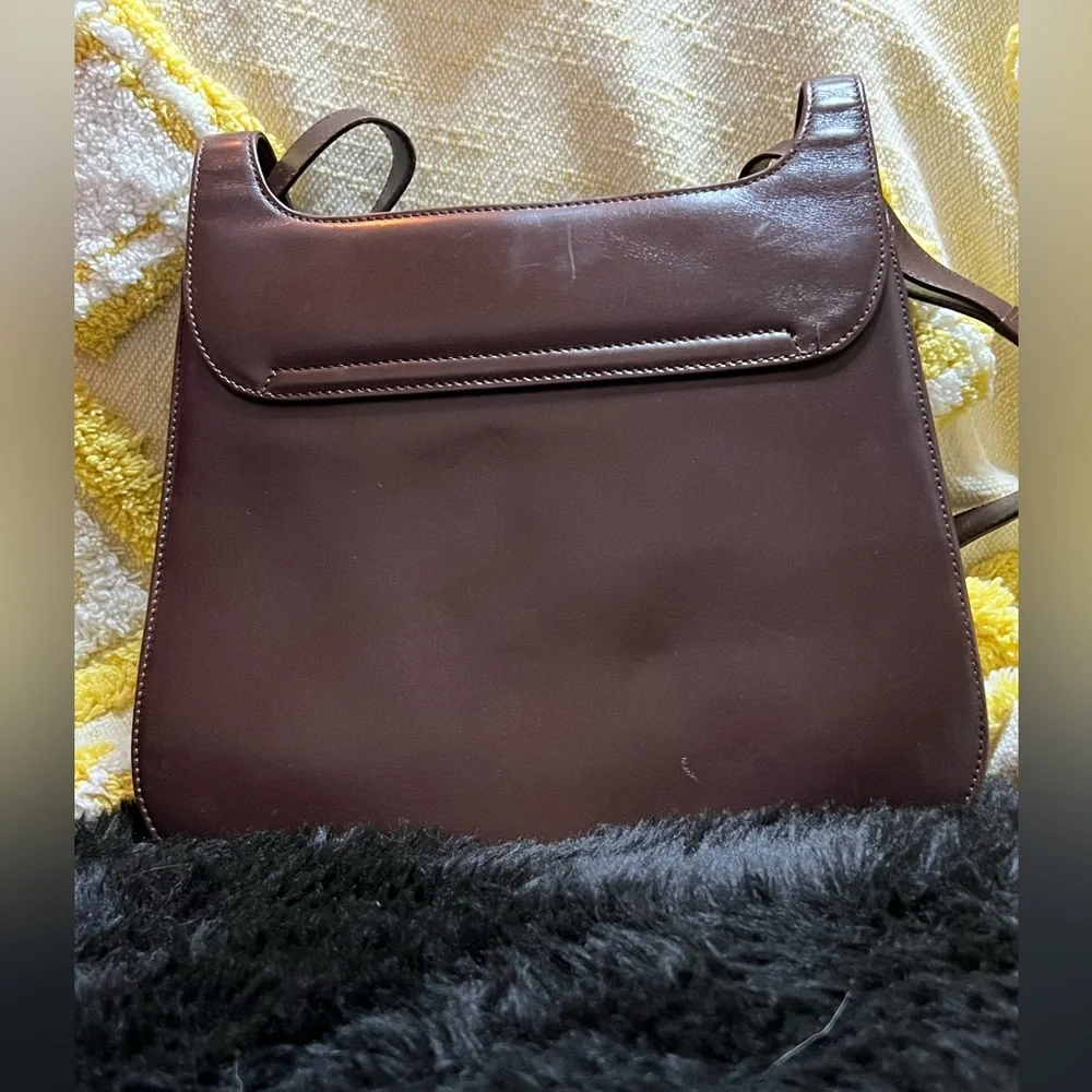 🌟FINAL🌟 1980s Vintage Ferragamo Heavy Brown Leather Shoulder Bag. - Picture 4 of 14